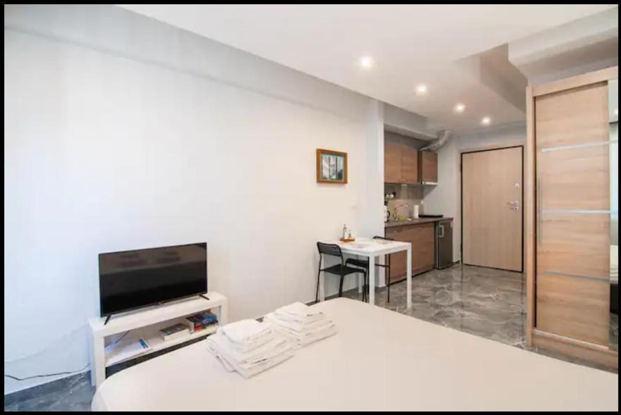 Cozy Studio, Center Apartment Athens